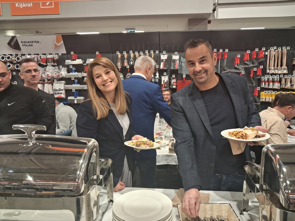 Exkluzív Mapei és Hufbau Piedl szakmai est és borkóstoló Veszprémben